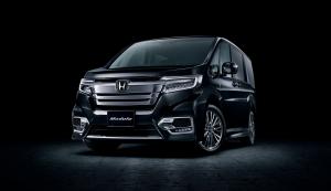 Honda StepWGN Spada by Modulo